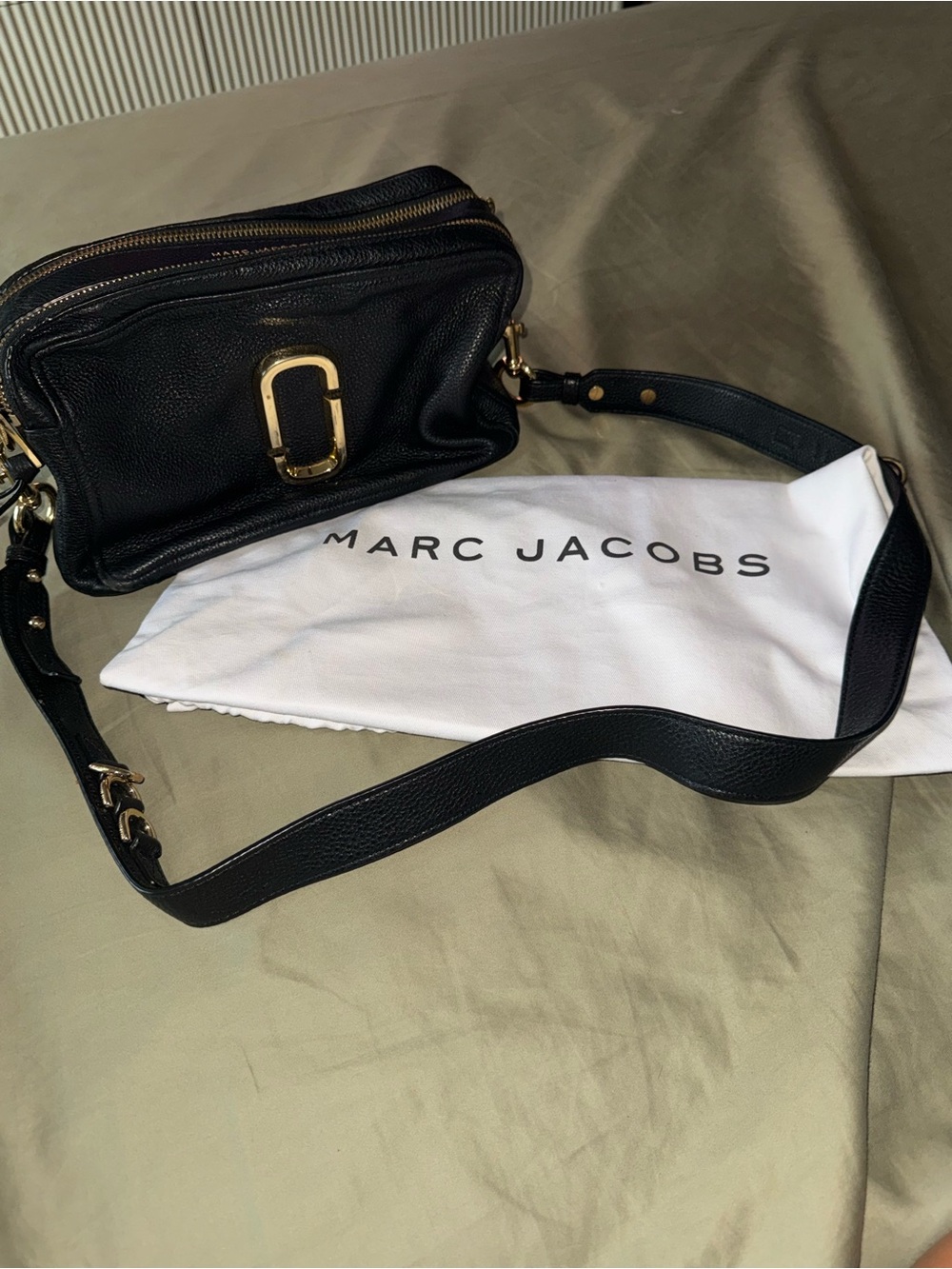 Marc Jacobs Black Leather Crossbody Camera Bag with Gold Accent - Picture 1 of 5